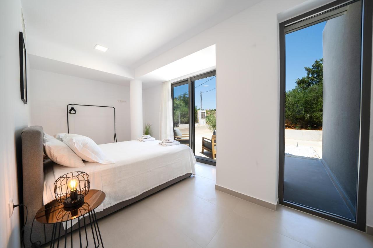 Villa Vivian Heated Private Swimming Pool & Jacuzzi 게오르기우폴리스 외부 사진