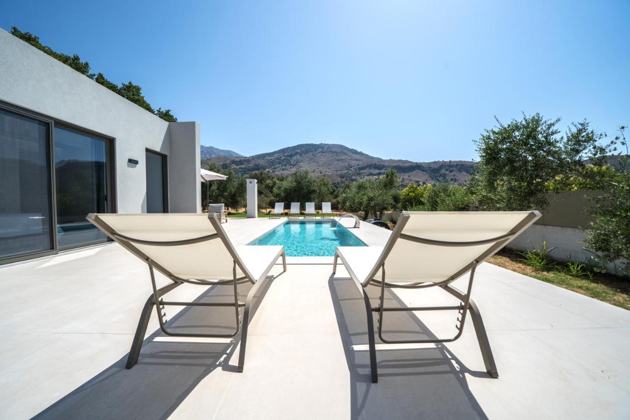 Villa Vivian Heated Private Swimming Pool & Jacuzzi 게오르기우폴리스 외부 사진